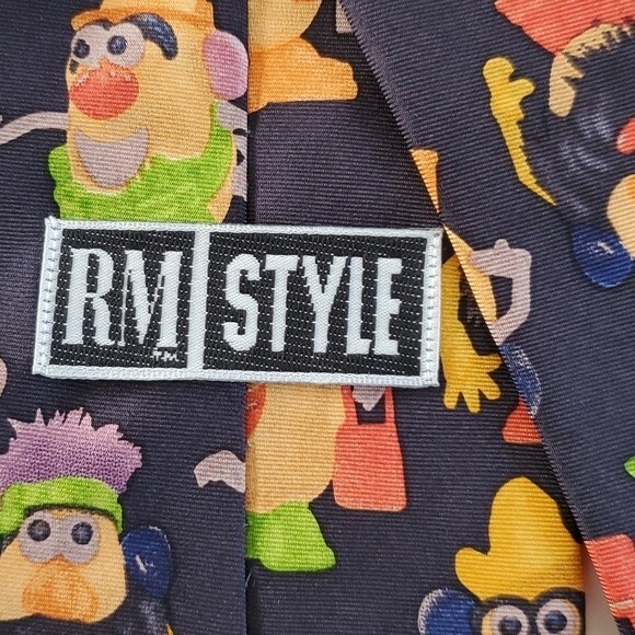 RM STYLE MR POTATO HEAD/MRS POTATO HEAD BLUE MEN'S SILK NOVELTY TIE 3.5 by 56" - Picture 6 of 8